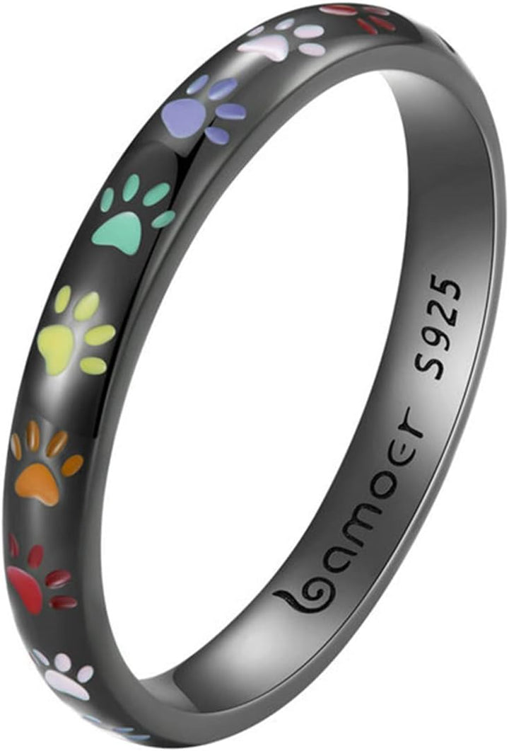 Sterling silver ring with paw print design