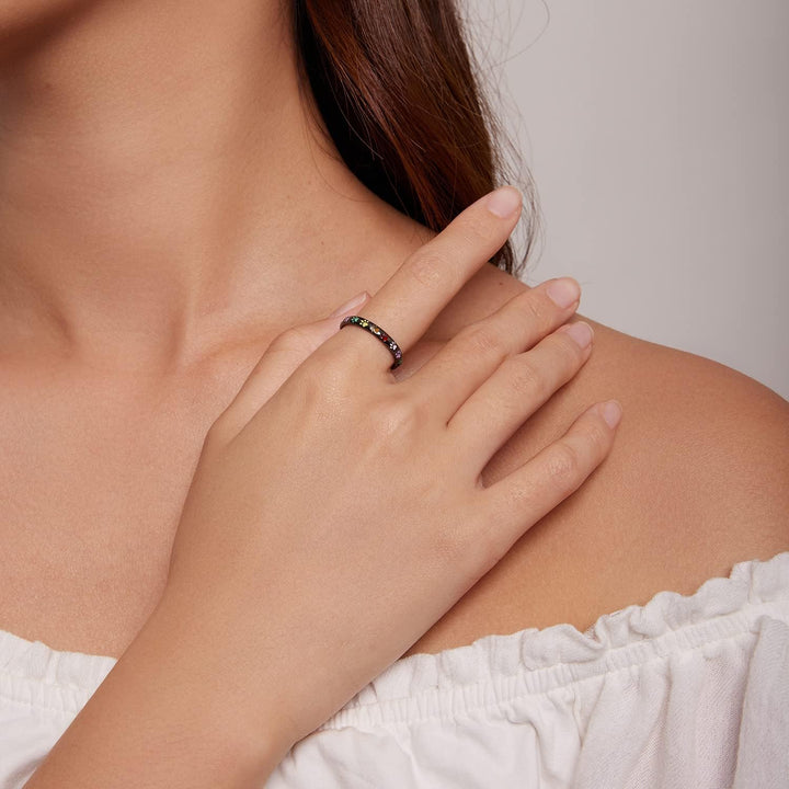 Sterling silver ring with paw print design