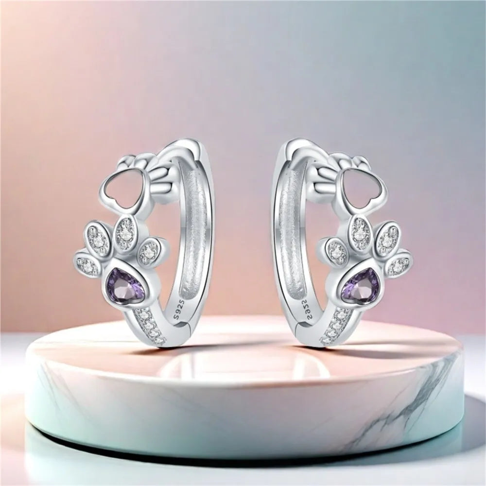 Paw Huggie Earrings in Silver with Zirconia and Heart-Shaped Gem