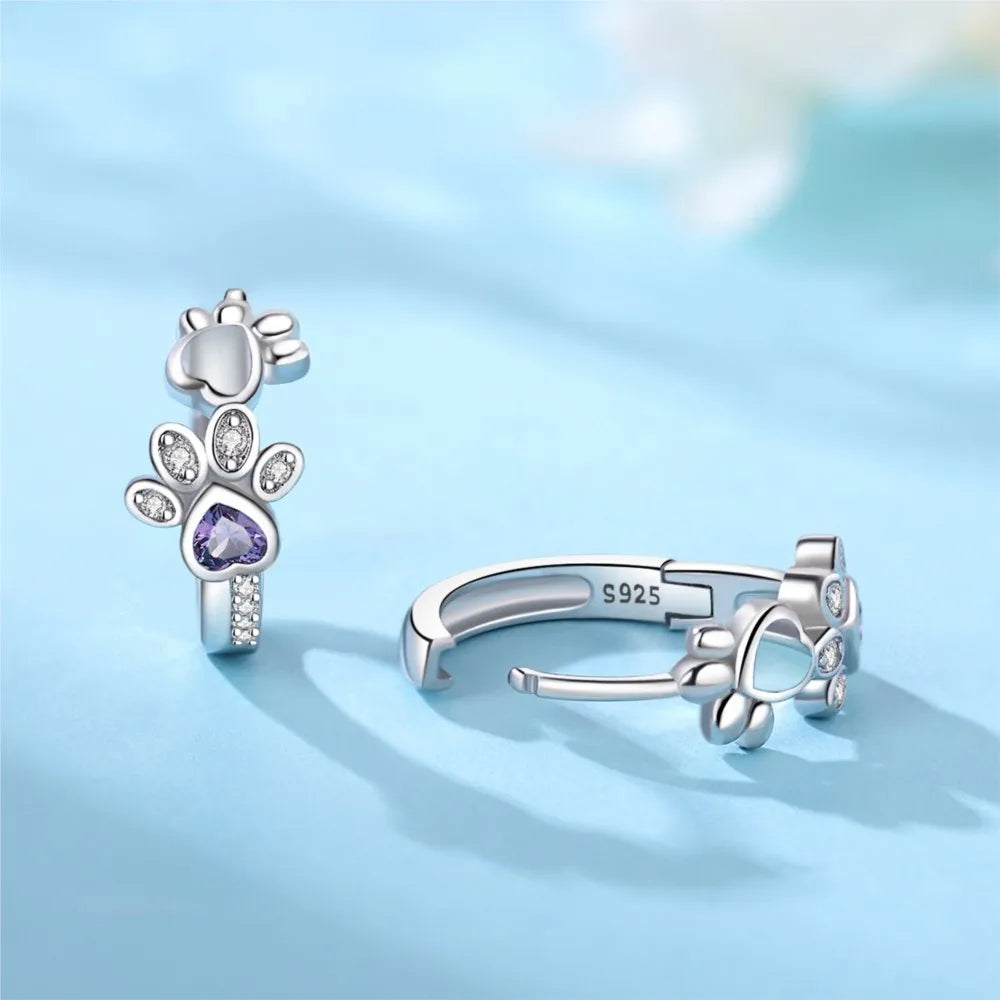 Paw Huggie Earrings in Silver with Zirconia and Heart-Shaped Gem